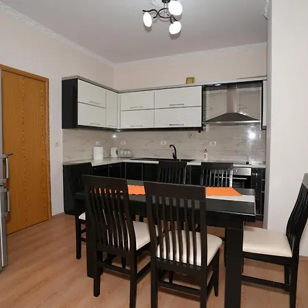 “apheartment Gjirokastra” Apartamento *