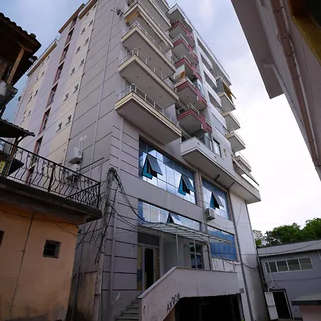 “apheartment Gjirokastra” *