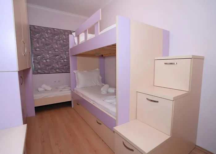 “apheartment Gjirokastra”