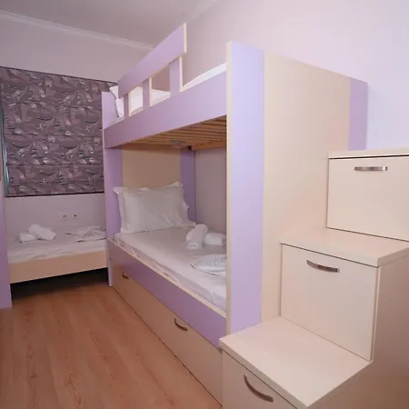 “apheartment Gjirokastra”