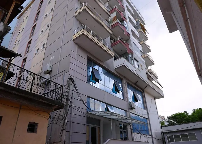 “apheartment Gjirokastra” *